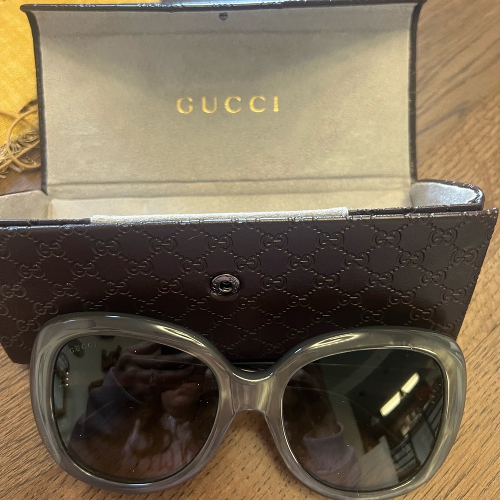 Gucci silver sunglasses never worn